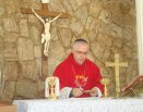 Presença de Dom Roberto na CMR, para formação dos membros de vida e aliança e instauração do Santíssimo