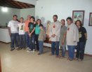 Comunidade Mãe Rainha visita casa de vizinhos proximos.